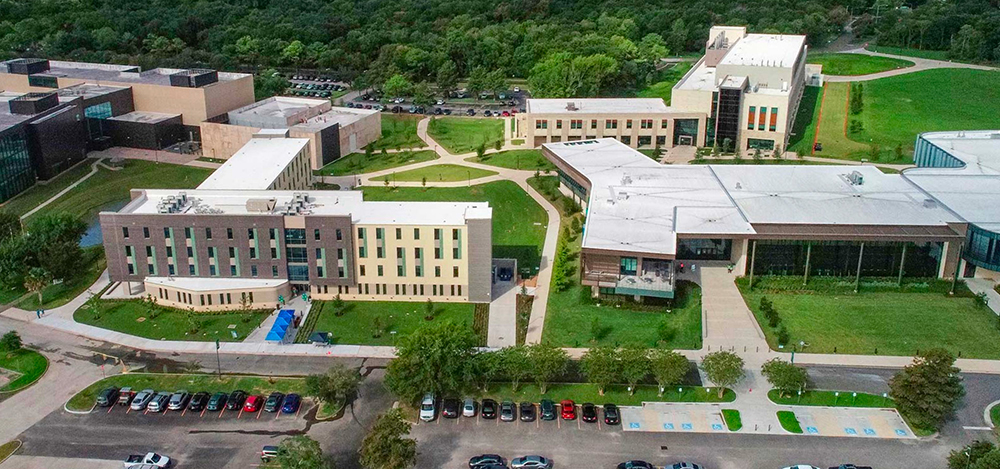UHCL campus