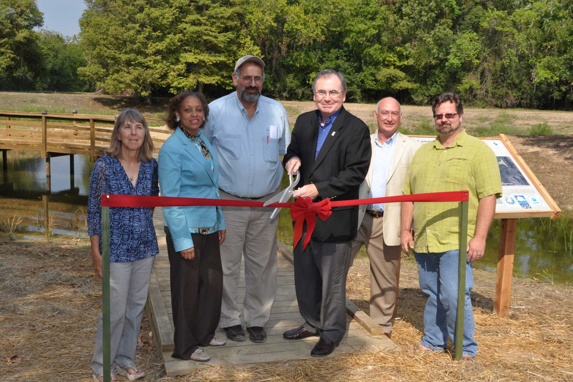 Ribbon Cutting at UHCL Wetlands