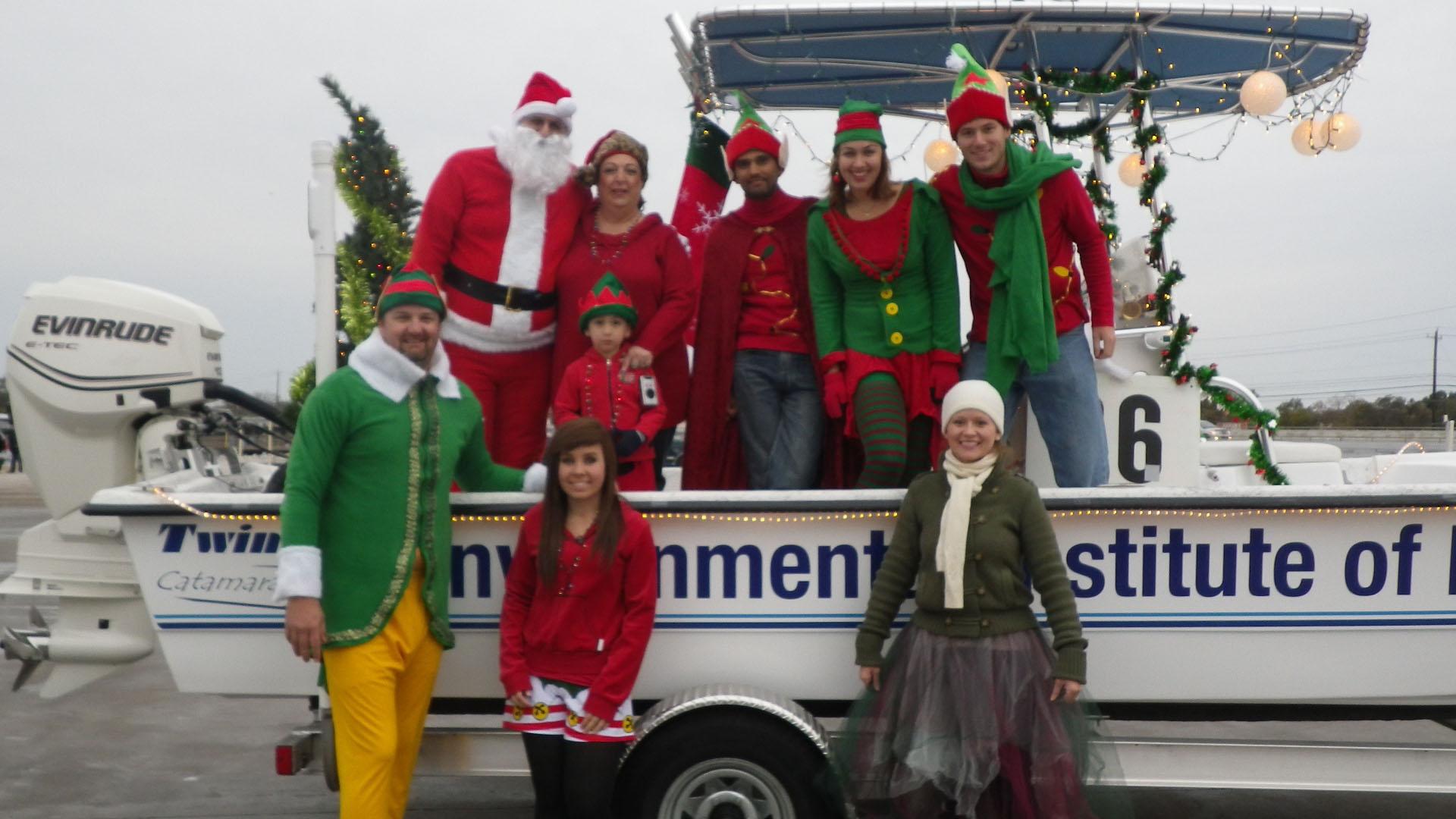 UHCL was represented by EIH in the local Clear Lake community celebration marking the gold anniversary of the Clear Lake Boat Lane Parade.