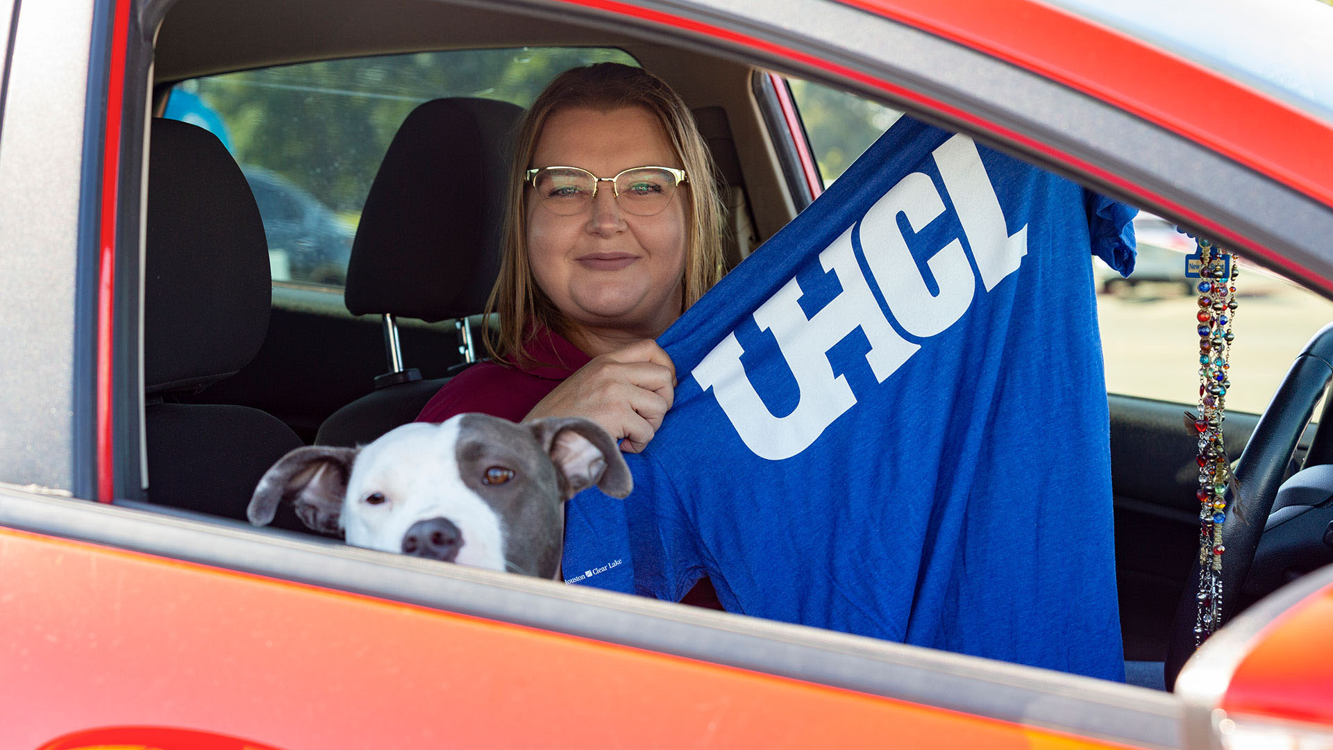 UHCL student with shirt