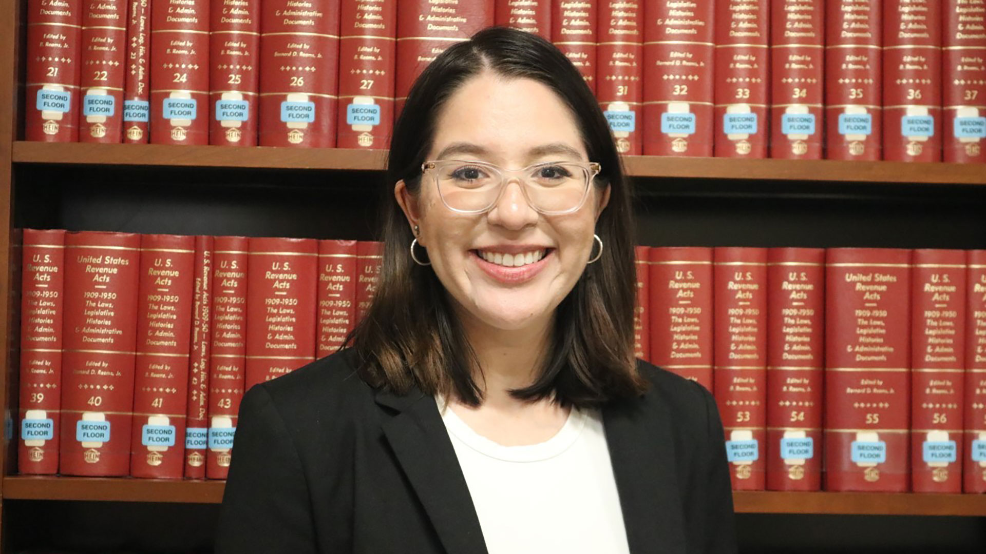 UHCL alumna Vivia Quintero